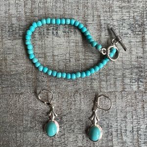 Bracelet and earrings set, turquoise color.